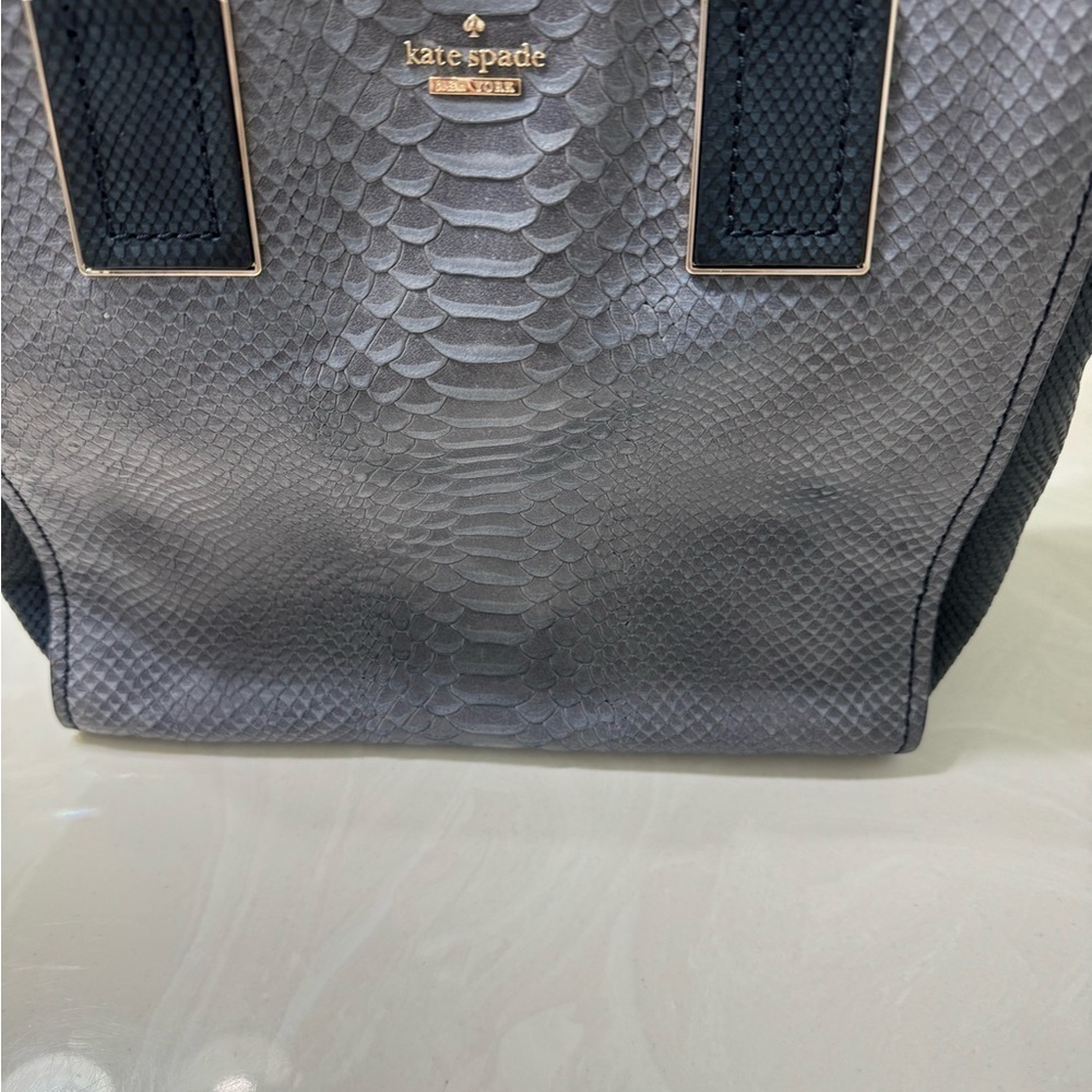 Like new Navy Kate Spade Tote with denim interior - Picture 6 of 7